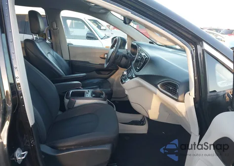 2017 Chrysler Pacifica Touring z USA, uszkodzony, nr VIN 2C4RC1DG4HR840506